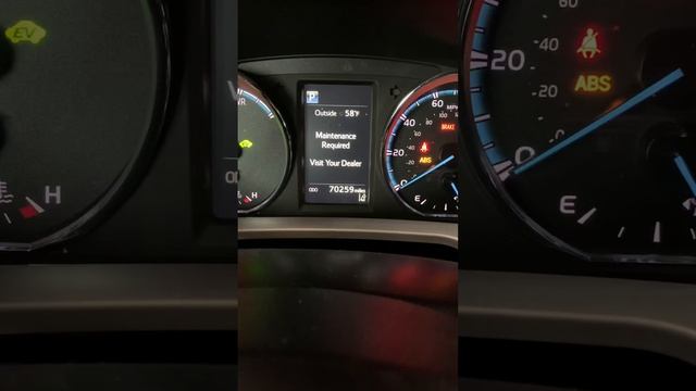 2017 Toyota RAV4 oil maintenance light reset смотреть онлайн