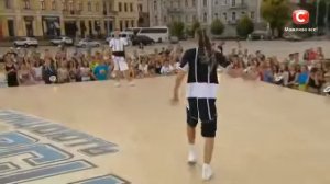 Никита митрофанов танцуют все против Мишы