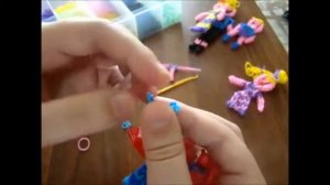 Как сплести девушку из резинок