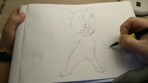 Как нарисовать Джери из Том и Джери
