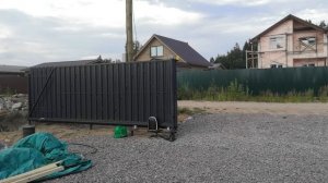 Забор из евроштакетника от компании Трудолюбов