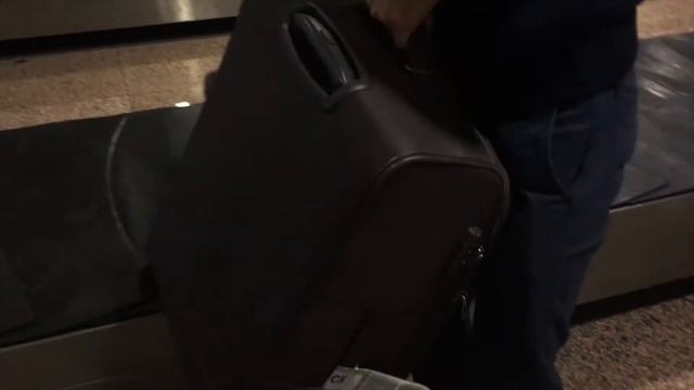 Dos Vlog #114: Пора домой! Автобус, самолет, метро, поезд и мы в Барселоне!| Влог смотреть онлайн