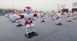 1007 танцующих роботов установили новый мировой рекорд