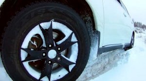 Mitsubishi Outlander снег гора диагональ буксует