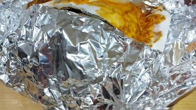 Курица запеченная с зеленью в фольге,с ароматом черемши!!! смотреть онлайн