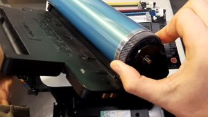 Laser printer Samsung CLP-325W prints stripes