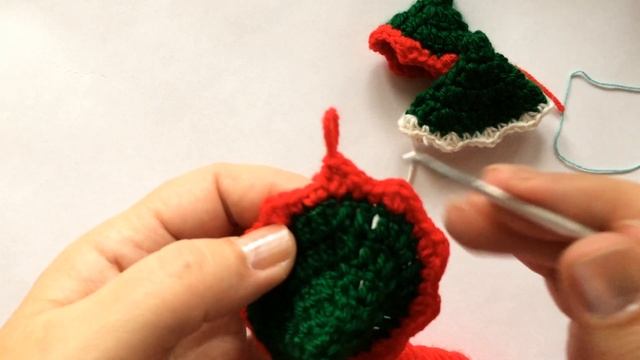 Вязаная елочка. Новогодний декор. Мастер-класс по вязанию елки.