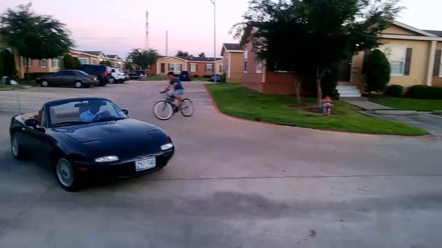 1992 Mazda Miata MX-5 Nardi Edition смотреть онлайн