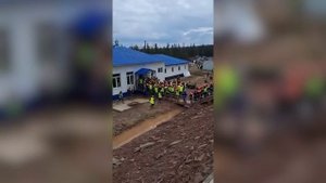 1000 КИРГИЗОВ ТОЛПАМИ НАПАЛИ НА ТАДЖИКОВ В ИРКУТСКЕ! ОБРАЩЕНИЕ КОЛЯ ТАДЖИКА К КИРГЫЗАМ