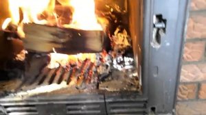 Кирпичная отопительная печь на дровах с водяным контуром
