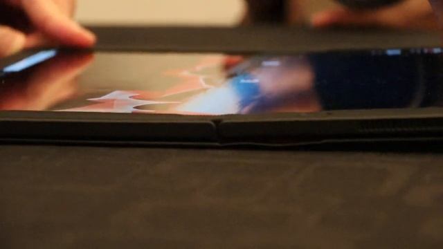 レノボの折りたたみPC「ThinkPad X1 Fold」 смотреть онлайн