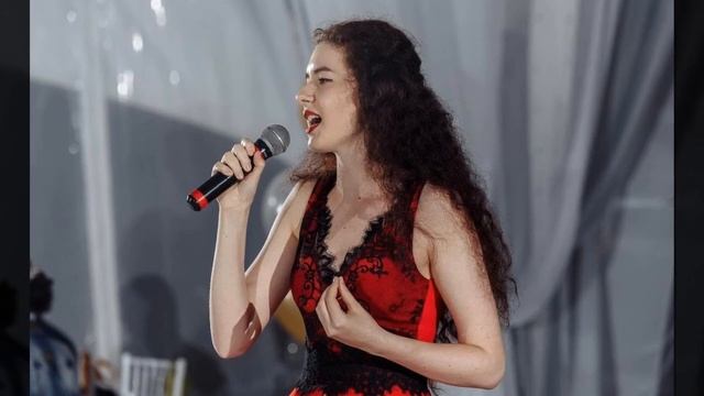 Странная дочь Леонида Якубовича смотреть онлайн