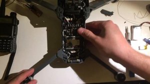 Установка радио маяка tbeacon на DJI Mavic