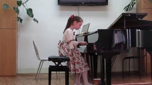 Гайдн. Соната для фортепиано соль мажор № 39. HOB XVI. I часть. Играет Маргарита Бажутина 9 лет.