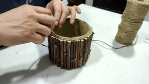 Деревянное кашпо в эко стиле. Кашпо из палочек
