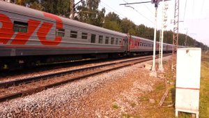 Электровоз ЧС7-098 с пассажирским поездом 015Я "Архангельск-Москва"