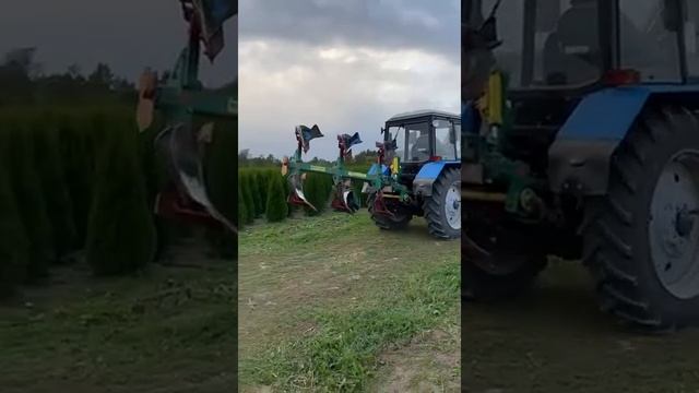 Умный плуг. Вспашка оборотным плугом. Плуг навесной оборотный ПНО-3-35 смотреть онлайн