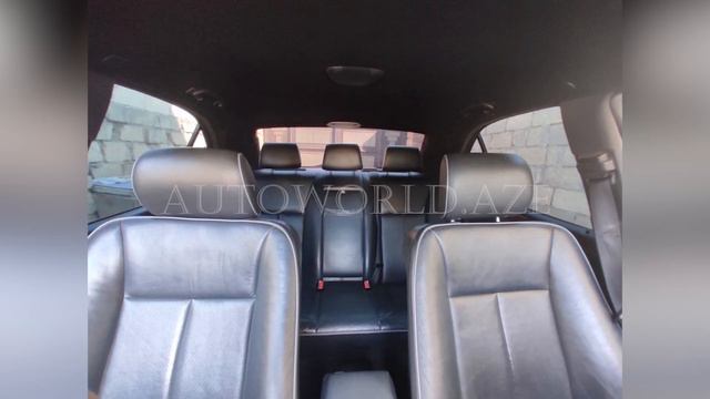 2000 ci il Mercedes 2.4 Motor