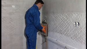 Укладка керамической плитки на стены