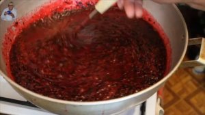 Пятиминутка из протертой черной смородины.