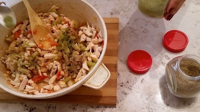 Лодочки из баклажанов с курицей - Ани Кухня! смотреть онлайн