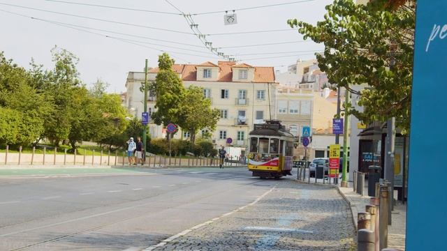 LISBON - City Life & Landmarks - Beautiful Capital of Portugal in 4K | Traveling around Europe смотреть онлайн