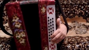 как научиться играть на гармони 1 урок