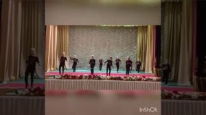 Танец "Учат в школе"
