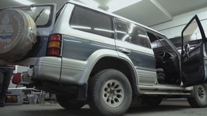 Будни Teyes-Market / Устанавливаем магнитолу Teyes на Mitsubishi Pajero 2 с подрулевым джойстиком