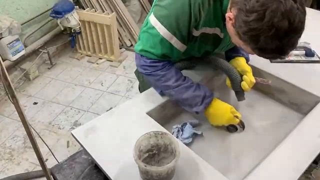 Раковина интегрированная в столешницу из бетона