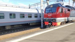 Отправление фирменного поезда "Андрей Тульников" СПБ - Астрахань и ЭП2К прицепляют к пассажирскому