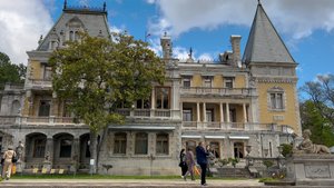 Никитский ботанический сад, Массандровский дворец, Воронцовский дворец и Ливадийский дворец