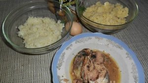 Котлеты из рыбной консервы с рисом и картофелем
