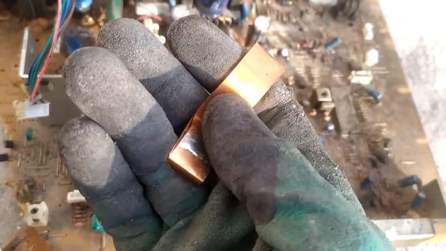 ПОИСК МЕДИ ЗИМОЙ! Добываю медь и алюминий! Поиски металлолома! смотреть онлайн