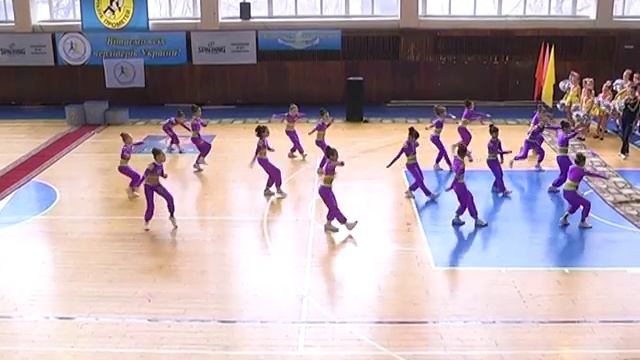 Черлиденг- Хип хоп команда Stars смотреть онлайн