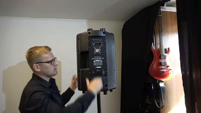 Soundking FP KB12A активная акустическая система (как включить активную колонку) смотреть онлайн