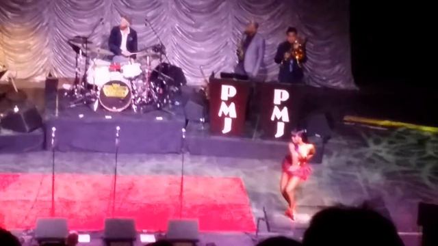 Scott Bradlee's Postmodern Jukebox live at Riviera Theatre, Chicago, Sat Feb 3 2018 part 1