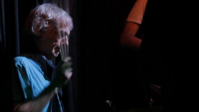 Cementerio Club - Tropel y Gustavo Spinetta смотреть онлайн