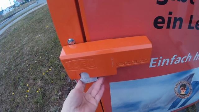 Куда выкидывать старую одежду и обувь в Германии.ВИДЕО смотреть онлайн