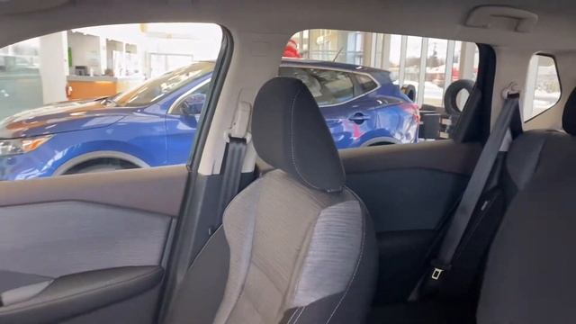 2022 Nissan Rogue S FWD смотреть онлайн