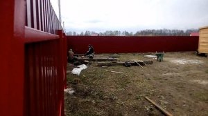 забор из профлиста с 4 метровыми воротами и калиткой