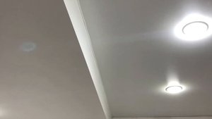 Установили потолки в однокомнатной квартире. Двухуровневый потолок