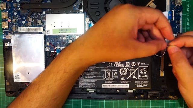 Laptop Speaker replacement - Yoga 510 Speaker Ghetto Mod with a Cheap 310 Speaker from Shopee смотреть онлайн