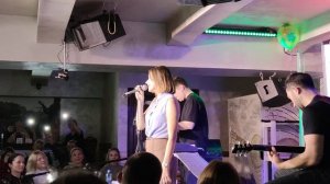 Виктория Черенцова - "Нам не вернуть"