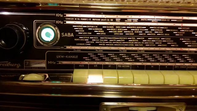 Ламповый радиоприемник Saba Freiburg 3DS