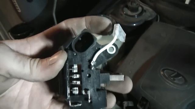 Замена регулятора напряжения Лада Калина смотреть онлайн