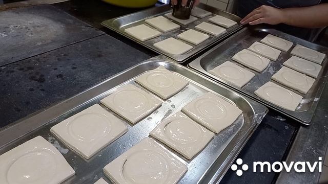 Слойка с творожным сыром, фруктами/слойки рецепт/слойки из слоеного теста