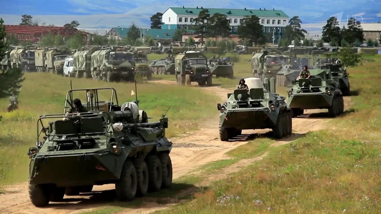 На территории от Заполярья до Чукотки стартовали самые крупные почти за 40 лет учения "Восток - 2...