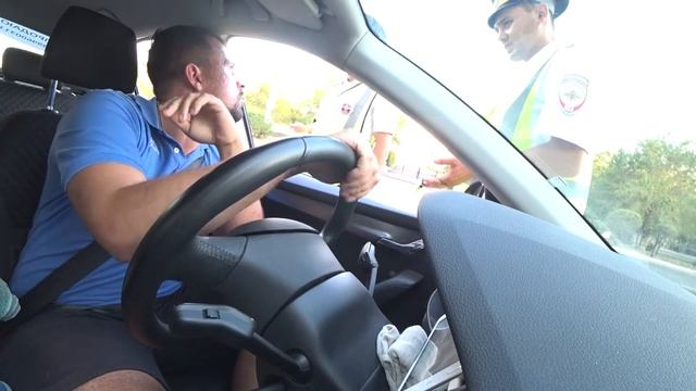 Полицейский кадр гибдд. Выскачил на меня, в прямом смысле! смотреть онлайн