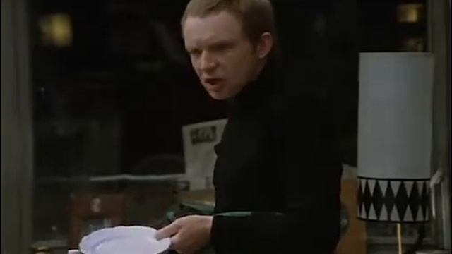 Значит, вы вошли, переставили мебель.. смотреть онлайн